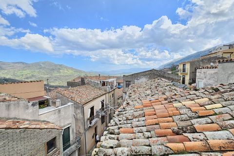 Landsbyhus i Isnello, Palermo, Isnello - € 24.000 | Ref: 10632 - foto 9